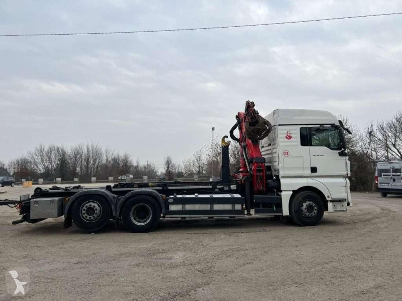 Camion MAN TGX SCARRABILE CON GRU