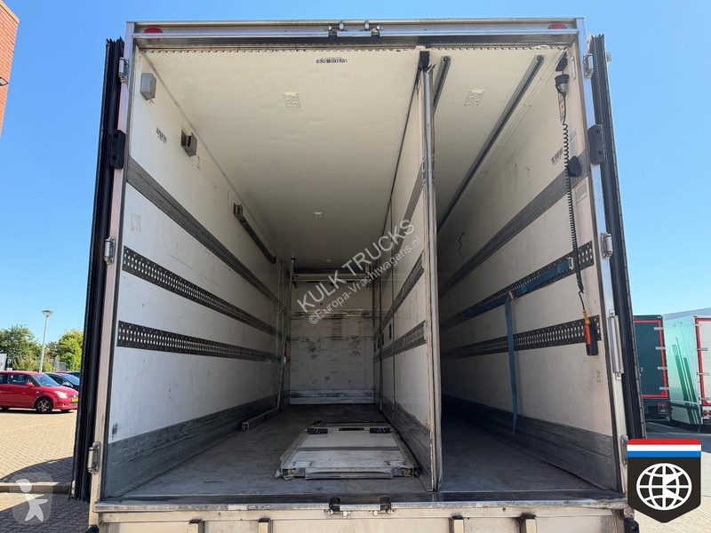 شاحنة Volvo DUO TEMP / Tail lift - new tires -...