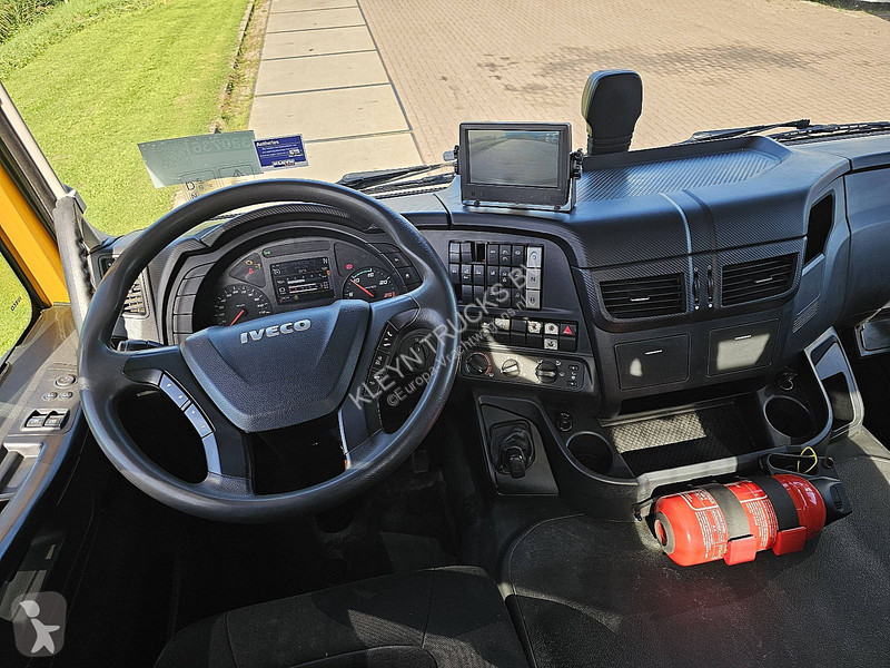 Ciężarówka Iveco AD260S42