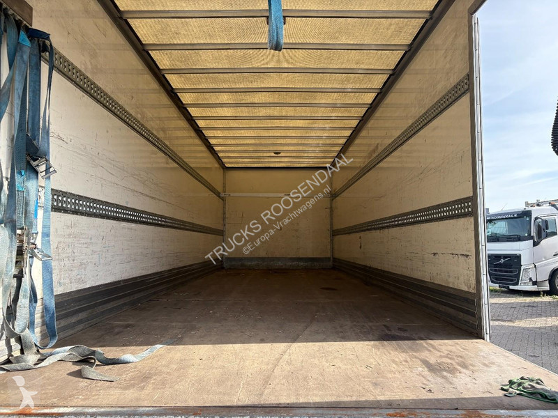Vrachtwagen Mercedes 1623 + LOADLIFT 2000 KG +...