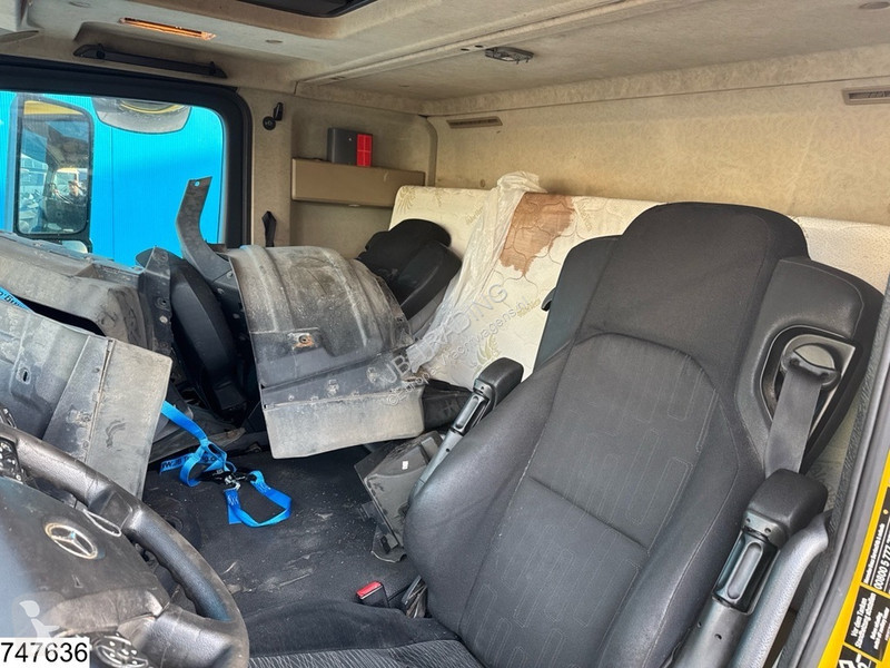 Грузовик Mercedes 1843 6x2, Retarder, PTO