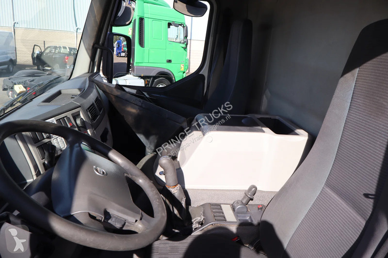 Volvo 300 * EURO5 * TOP CONDITION * MANUAL * truck