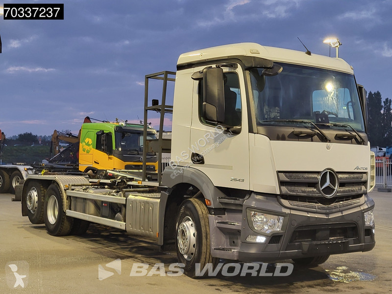 Mercedes 2543 6X2 HIAB 20t Lift+Steering Axle...