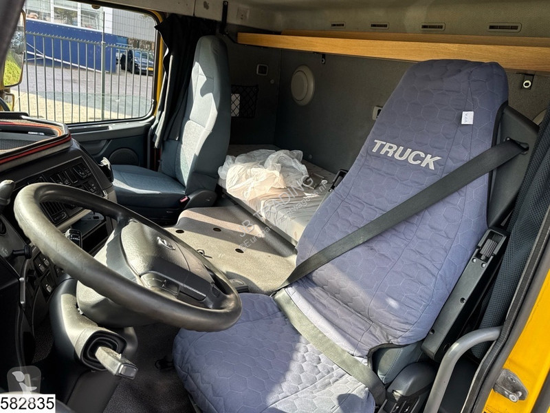 Kamion Volvo 420 EURO 5, Kässbohrer, Combi,...