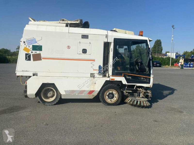 HMF  416 truck