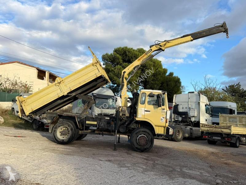 Renault  M210 grue truck