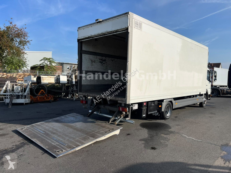 Teherautó Mercedes 1222 BL...