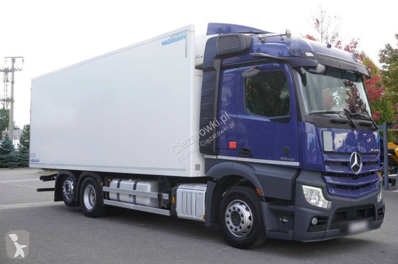 Kamion Mercedes 2546