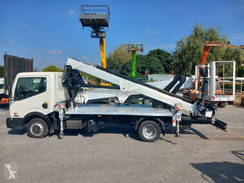 Nissan mx250 truck