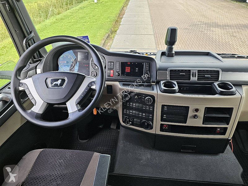 MAN 26.500 truck