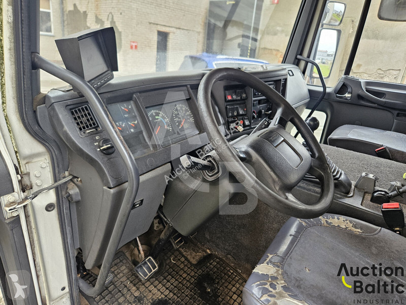 Volvo FL612 truck