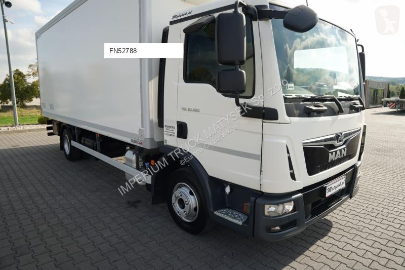 Kamion MAN TGL 10.180 / 4x2 / CHŁODNIA - 6,1 M...