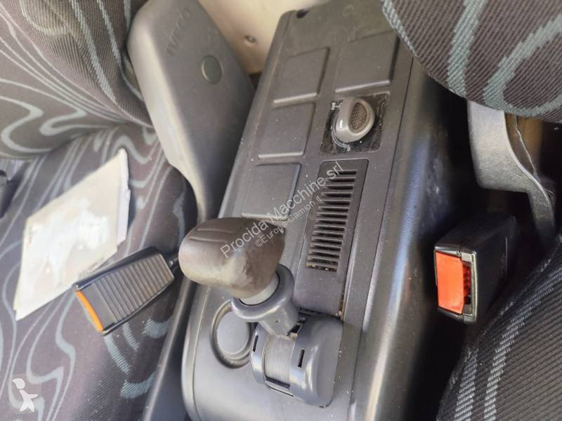 Kamion Iveco 120 E 28