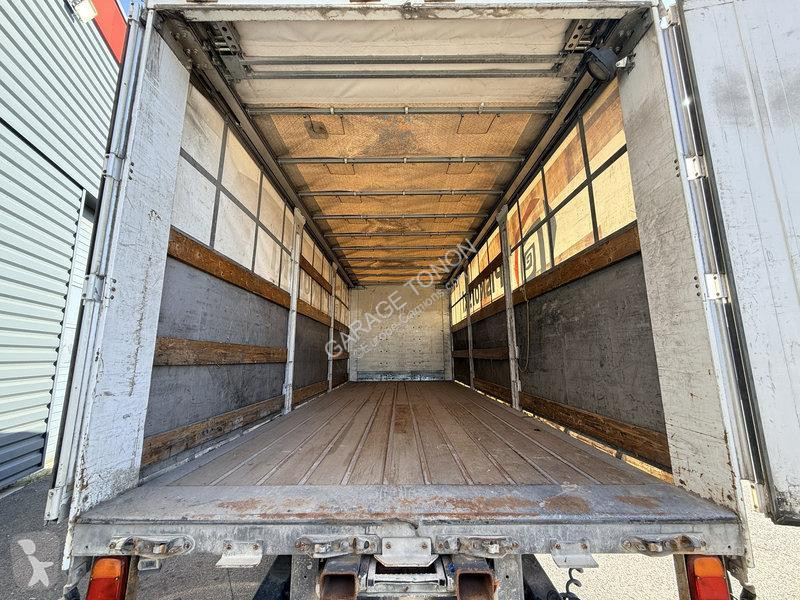 Renault 220.12 Dxi truck