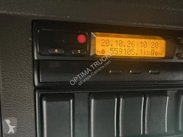 Volvo 220 / MANUAL / AIRCO truck