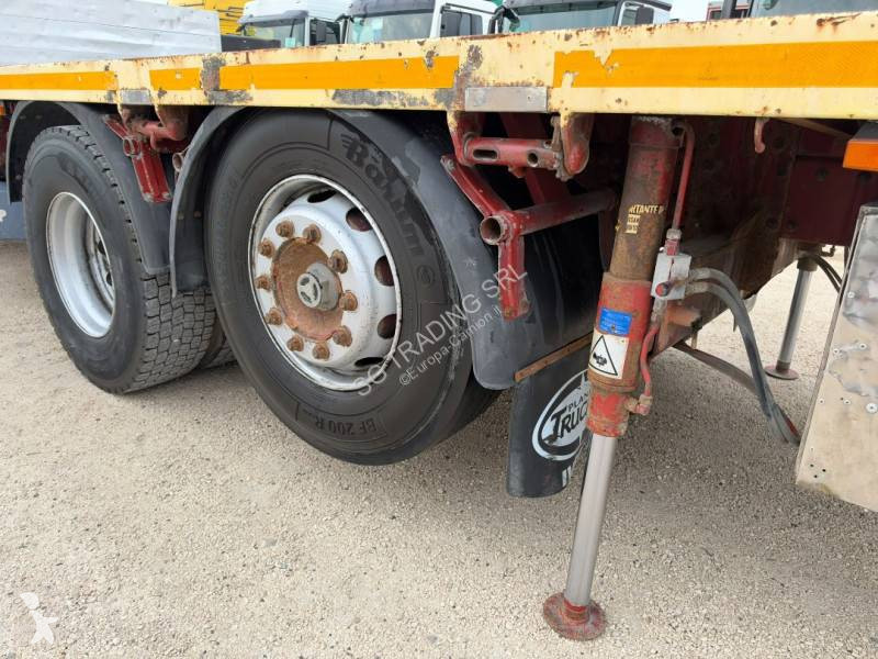 Lastbil Iveco 260E27