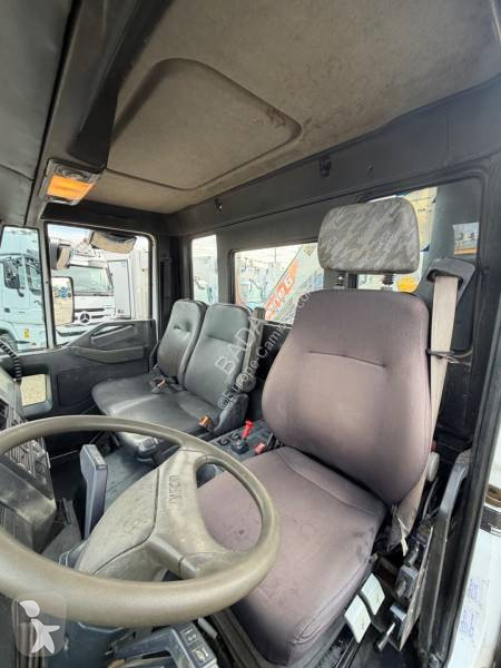 Iveco 150E18 truck