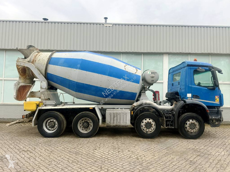 Бетоновоз Mercedes 8X4