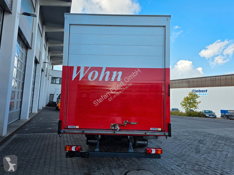 Mercedes 816 L Möbelkoffer Treppe truck