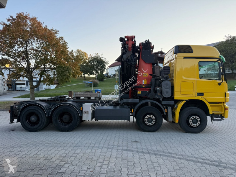 Mercedes 4146 truck