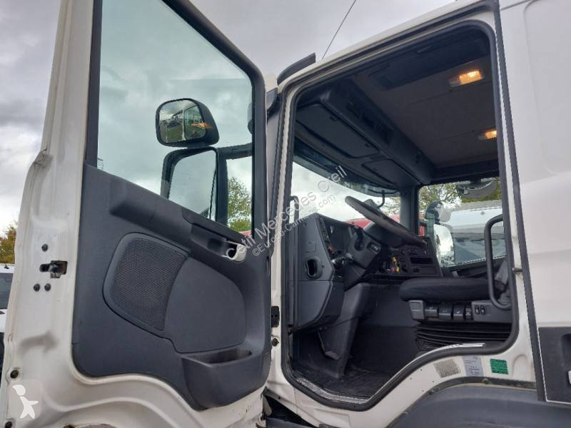 Camião Scania 410