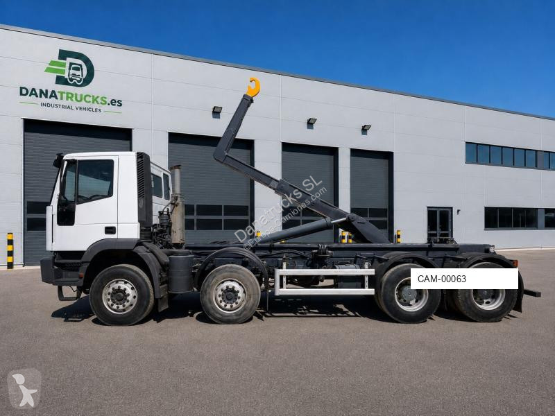 Iveco 30 TN truck
