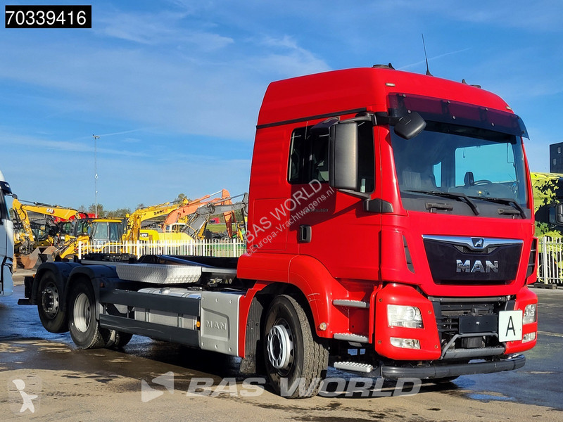 MAN 26.460 6X2 6x2*4 VDL 21t Hook Retarder...
