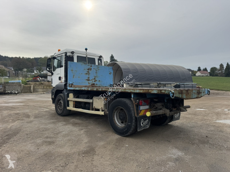 MAN  truck