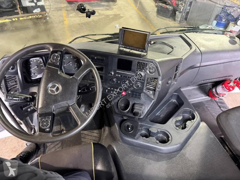Kamion Mercedes 3240