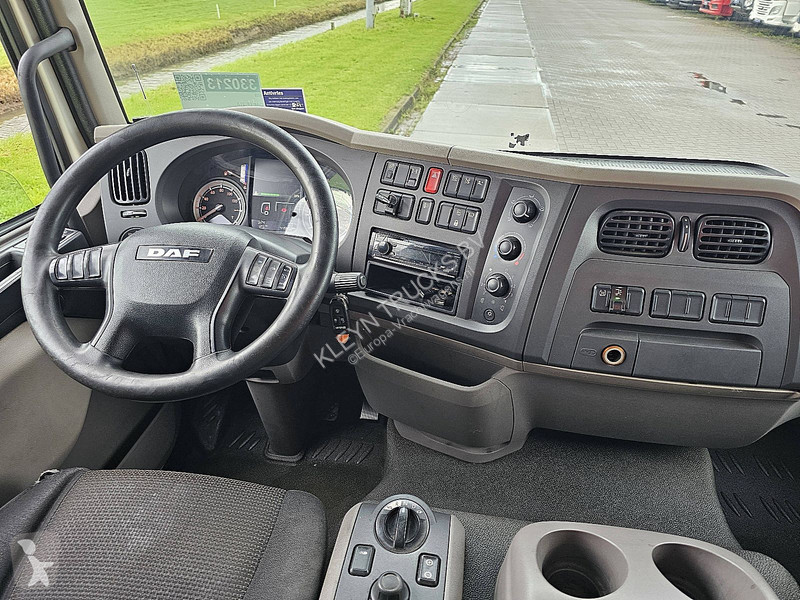شاحنة DAF 210 12T