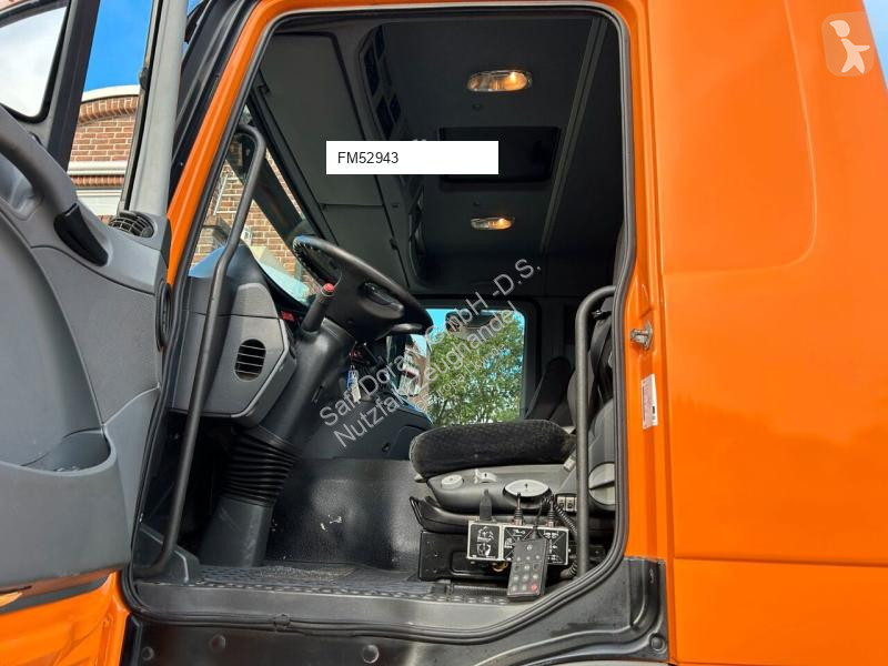 Vrachtwagen Mercedes RK 2070