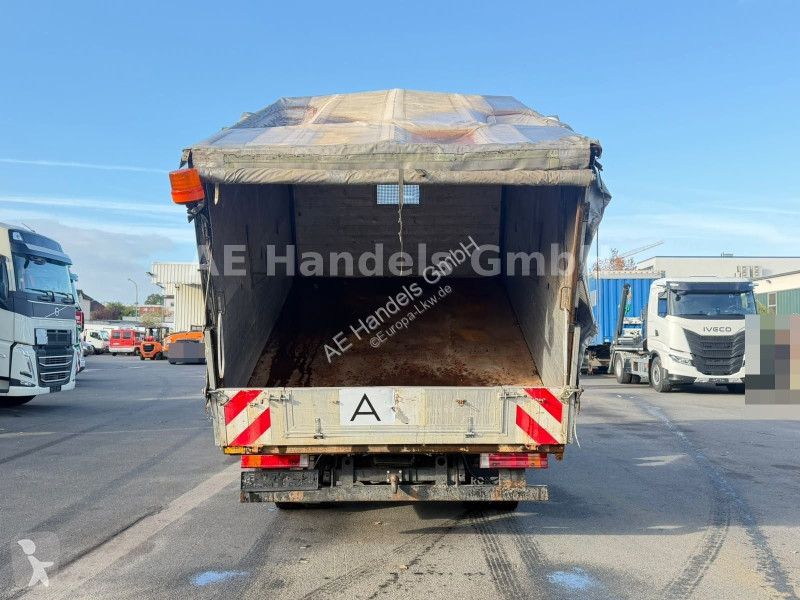 Teherautó Mercedes 816D BB DoKA 13m3...