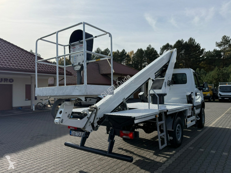 Kamion Iveco 55S17W 4x4 Zwyżka 20m GSR E200TE4