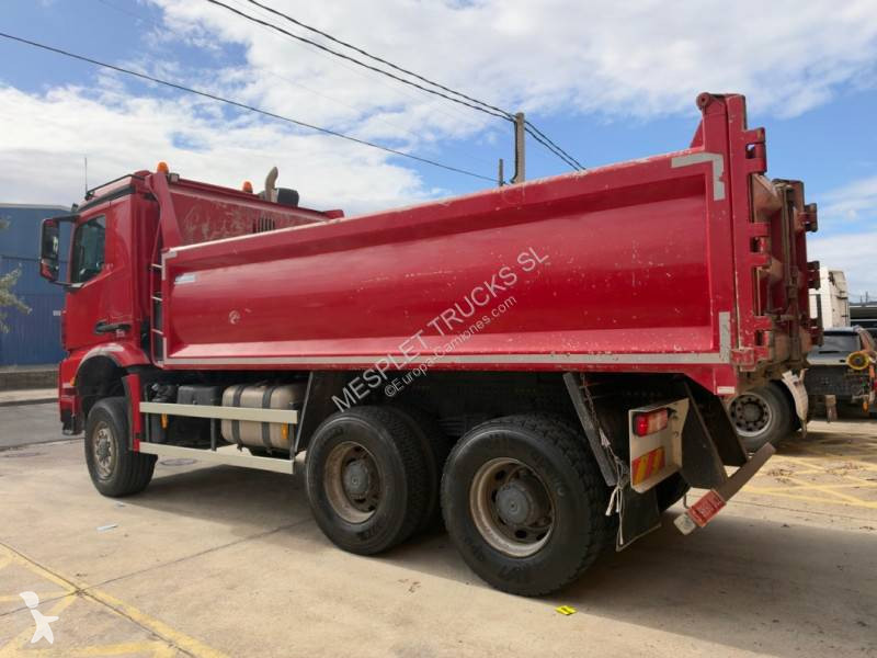 Kamion Mercedes 3336 AK