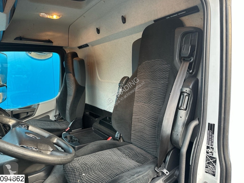 Kamion Mercedes 1827 EURO 6, Anteo