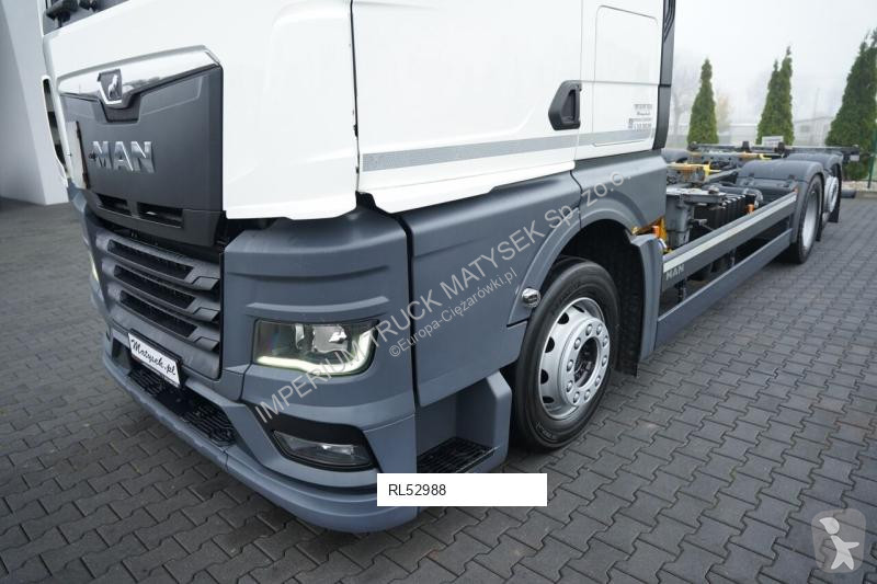 Kamion MAN TGX 26.470 / BDF / 6X2 / ZABUDOWA...