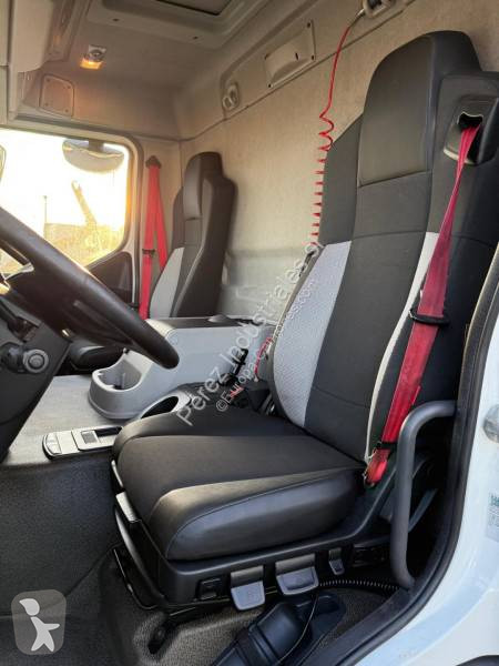 Kamion Renault 320.19 DTI 8