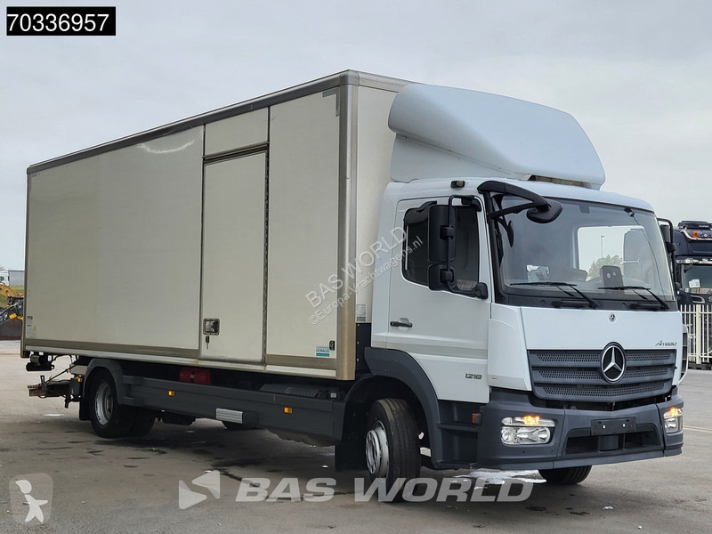 Kamion Mercedes 1218 4X2 12tonner 1500kg...