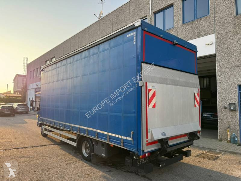 Mitsubishi Fuso 7C18 truck