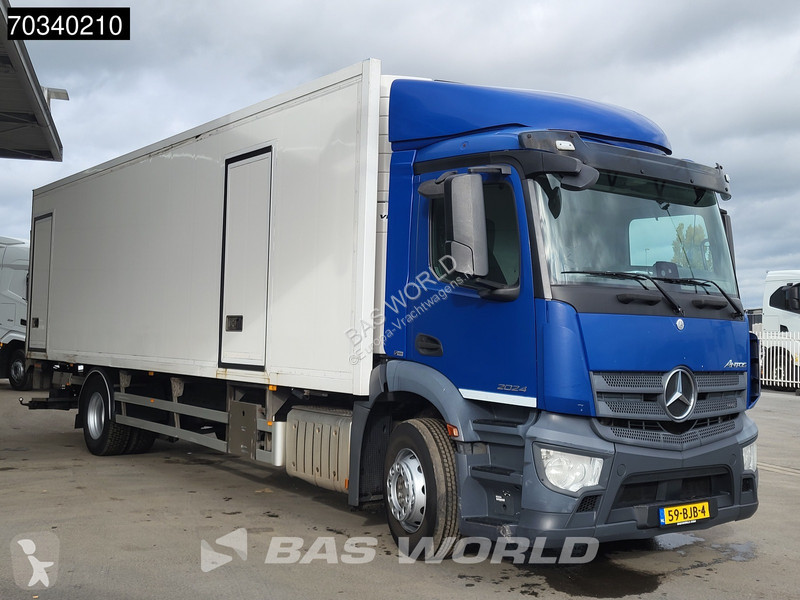 Vrachtwagen Mercedes 2024 4X2 19.5tonner...