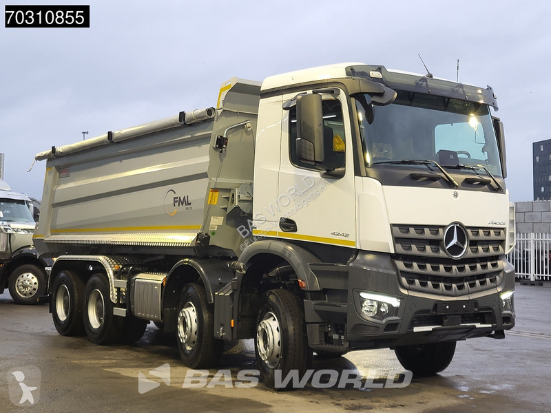 Vrachtwagen Mercedes 4242 8X4 NEW! 20m3 Tipper...