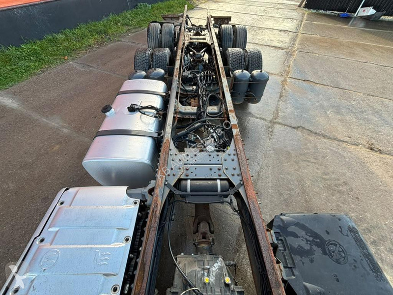 Camión DAF 510 6x2 CHASSIS L=7687 mm