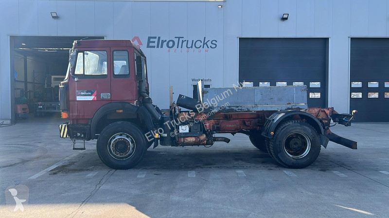Lastbil Iveco 180 - 23 (V8 / MANUAL PUMP /...