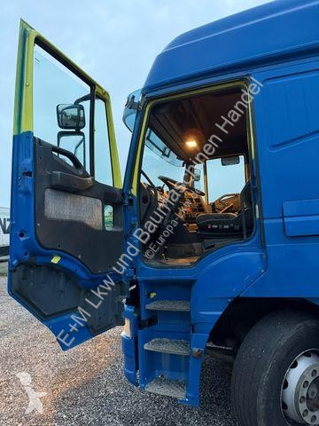 Teherautó Iveco LD 260E43 6x2 Fahrgestell