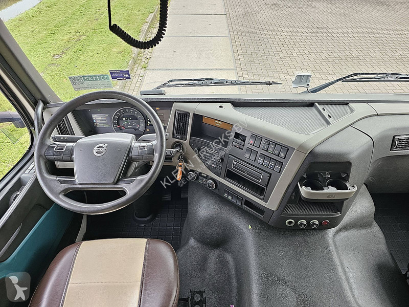Kamion Volvo FM 330 Globetrotter  truck BDF