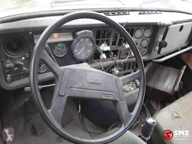 Camion Volvo N 10 6x4 4490 km ex army chassis