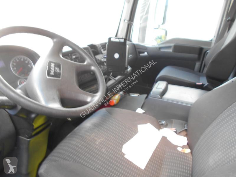 Camion MAN 12.220