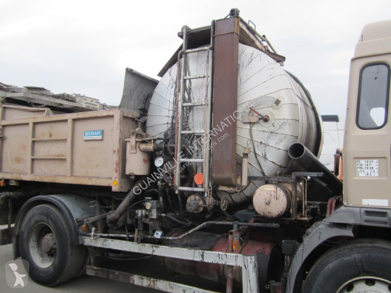 Obras públicas rodoviárias Renault 270 G