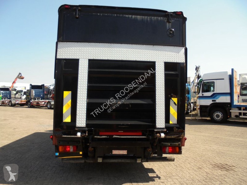 Vrachtwagen Volvo 8.180 + Manual + Dhollandia Lift