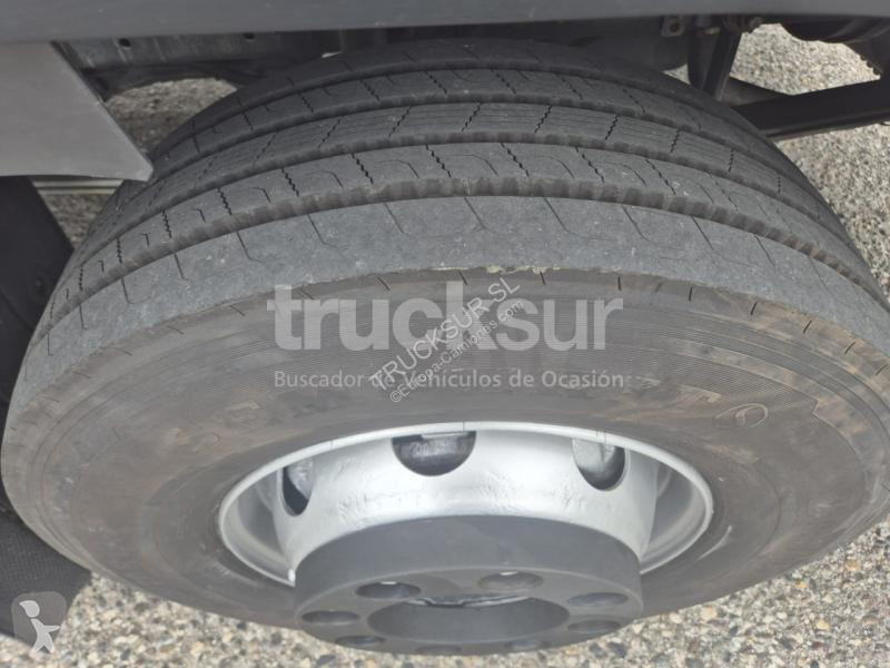 Camion Iveco EUROCARGO 140E 250